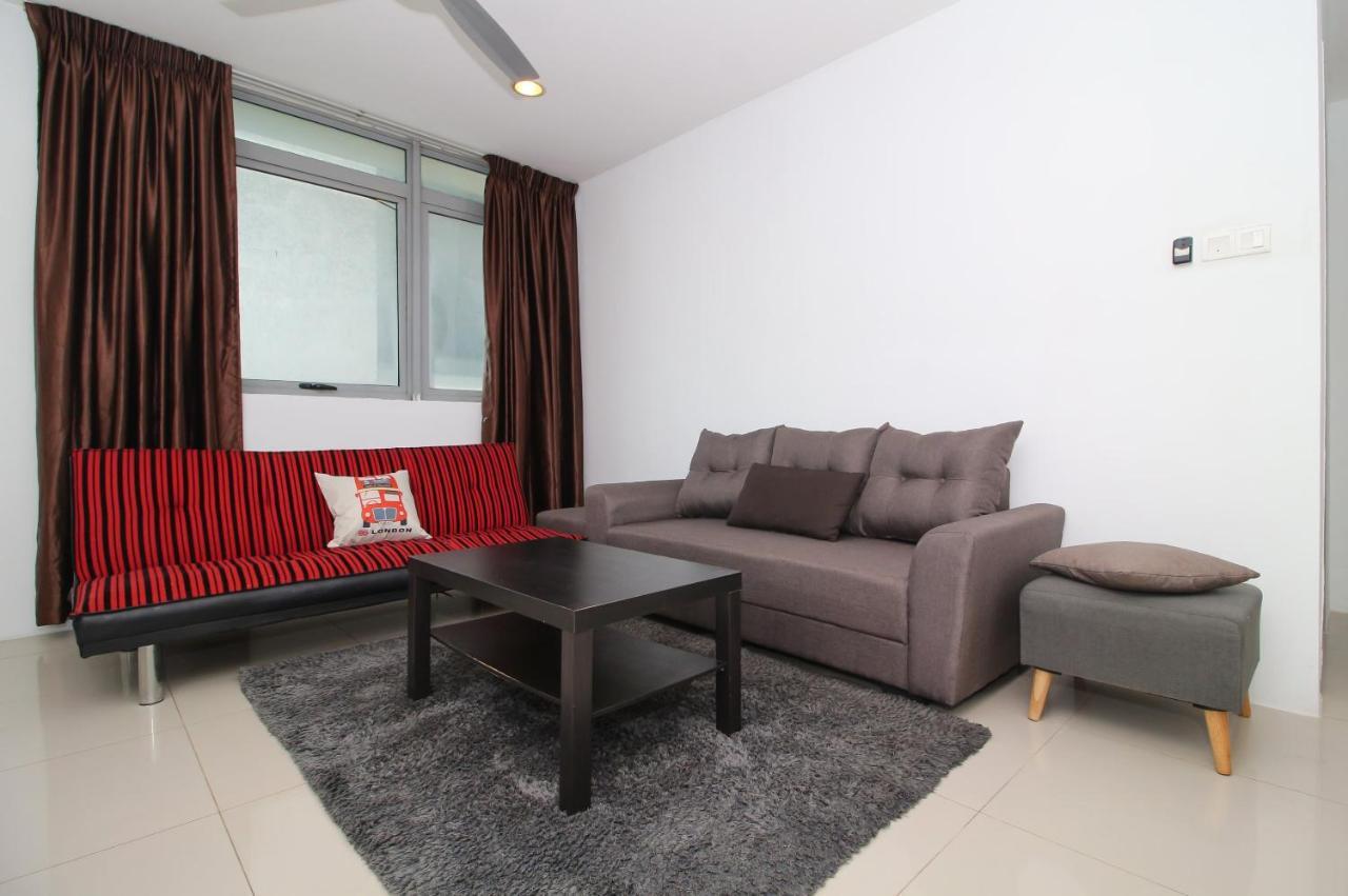 Oyo Home 770 Elite 2Br Taragon Puteri Kuala Lumpur Bagian luar foto